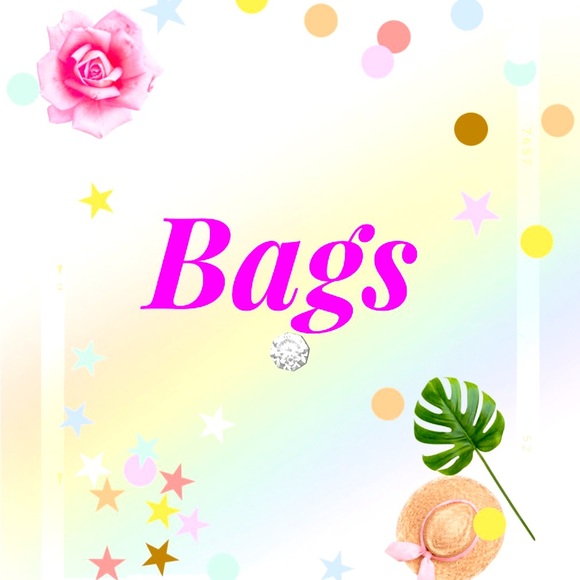 Michael Kors Handbags - Bundle your likes!🛒🛍️